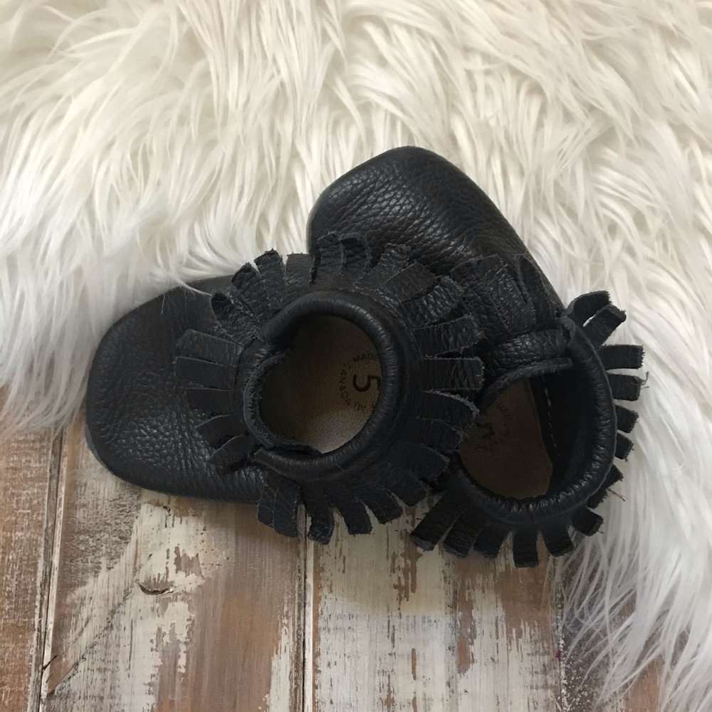 Minimoc black moccasins